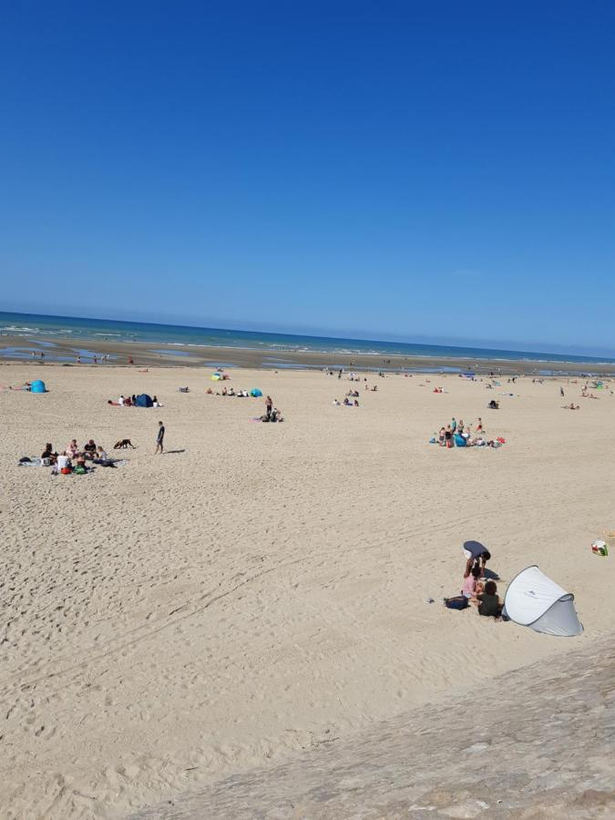 Les Obiones, Vue Laterale Mer, Fort Mahon Plage, Magnifique Studio Cabine 4P, Avec Balcon , Parking Prive Gratuit, Wifi, Classe 2 Etoiles, Exposition Plein Sud En Baie De Somme Exterior photo