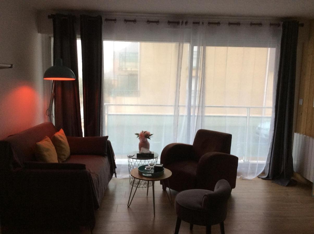 Les Obiones, Vue Laterale Mer, Fort Mahon Plage, Magnifique Studio Cabine 4P, Avec Balcon , Parking Prive Gratuit, Wifi, Classe 2 Etoiles, Exposition Plein Sud En Baie De Somme Exterior photo