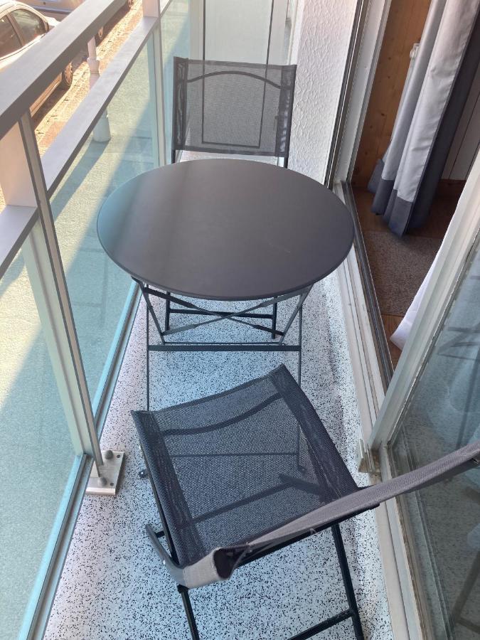 Les Obiones, Vue Laterale Mer, Fort Mahon Plage, Magnifique Studio Cabine 4P, Avec Balcon , Parking Prive Gratuit, Wifi, Classe 2 Etoiles, Exposition Plein Sud En Baie De Somme Exterior photo