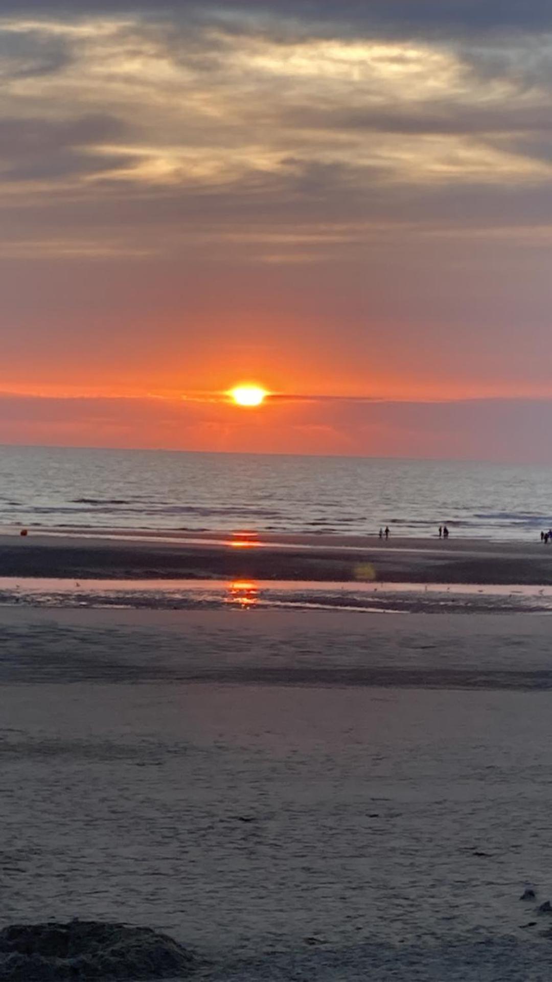 Les Obiones, Vue Laterale Mer, Fort Mahon Plage, Magnifique Studio Cabine 4P, Avec Balcon , Parking Prive Gratuit, Wifi, Classe 2 Etoiles, Exposition Plein Sud En Baie De Somme Exterior photo